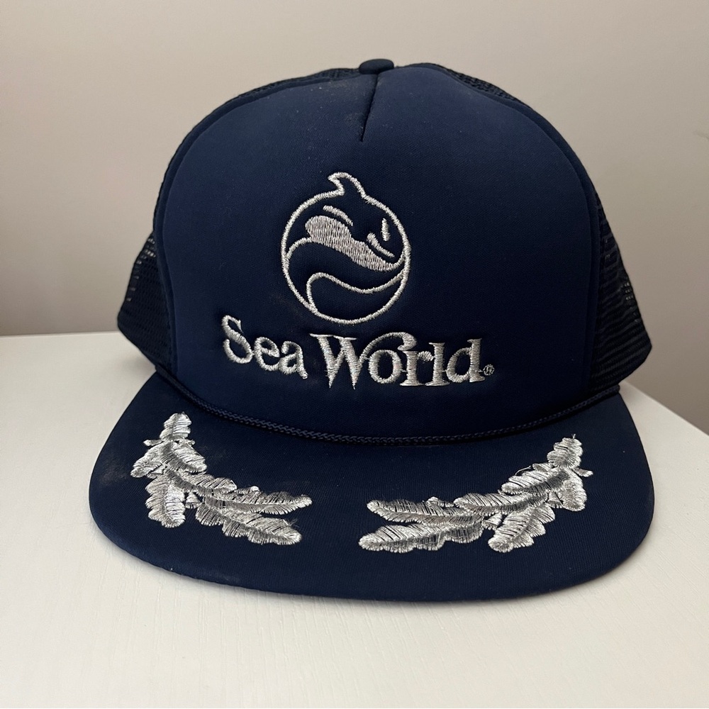 Vintage Sea World Trucker Hat